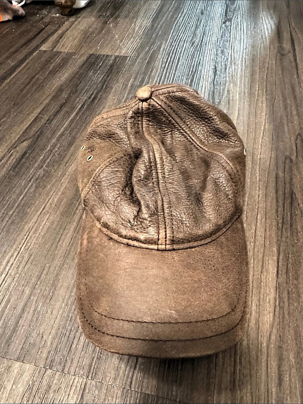 Kangol Classic Leather Hat in Brown